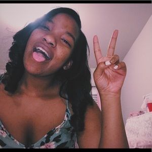 Meet your Posher, Tiara